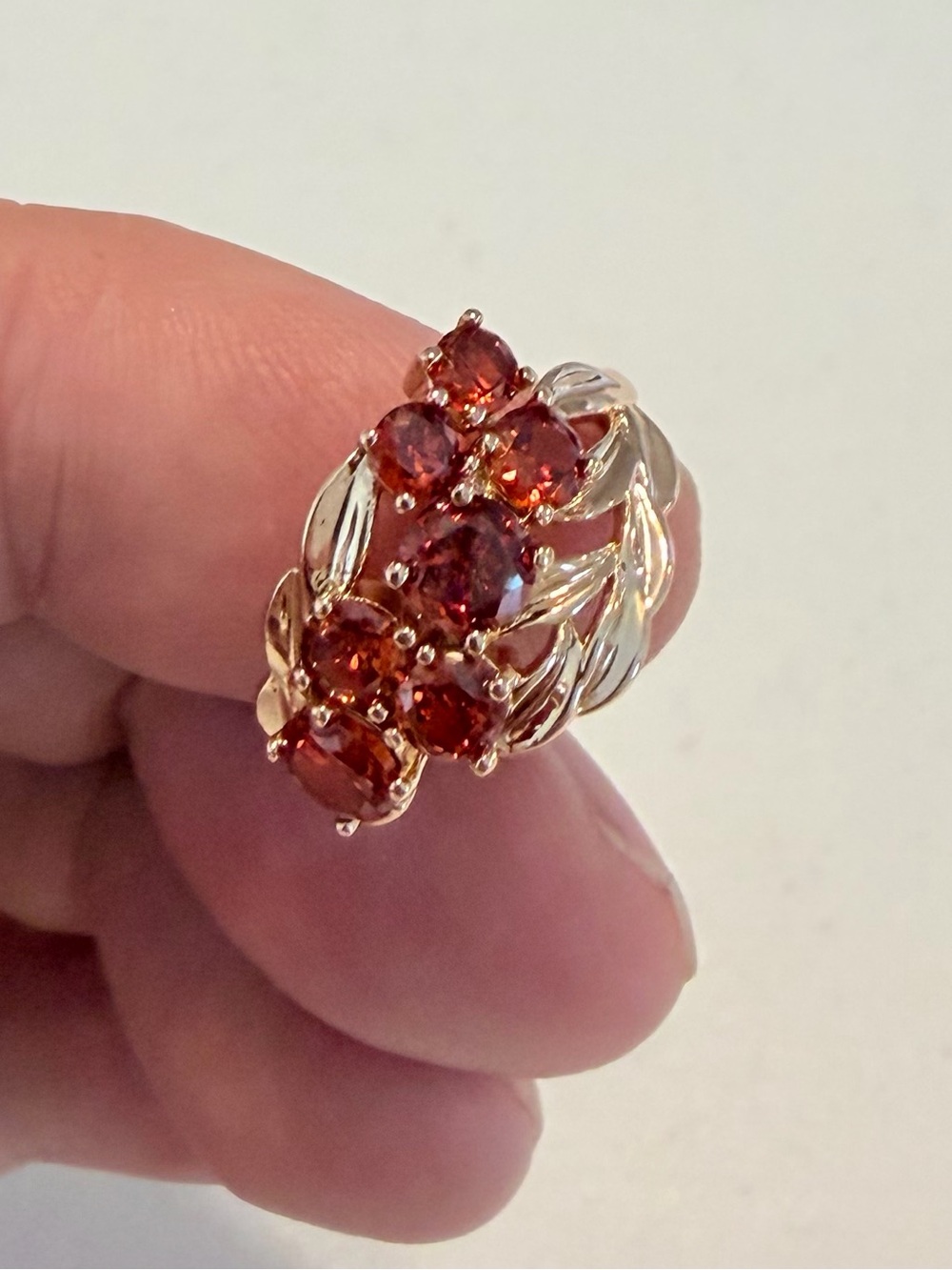 Gold Orange Garnet Style Stone Ring. - Picture 5 of 7